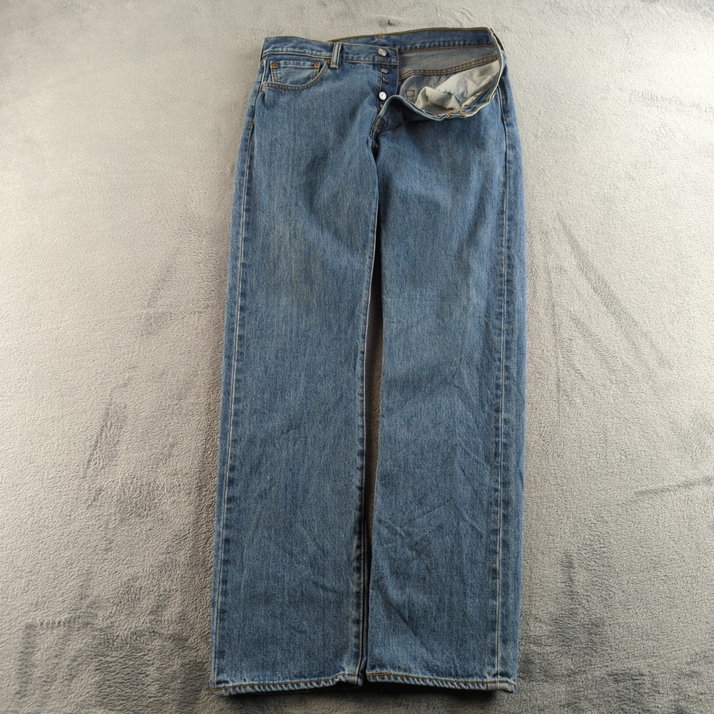 Levis 501 Jeans Mens 34x34 (Fits 32x34) Blue Faded‎ Straight Button Fly Denim
